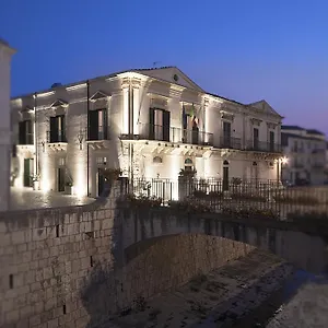 Novecento Hotel